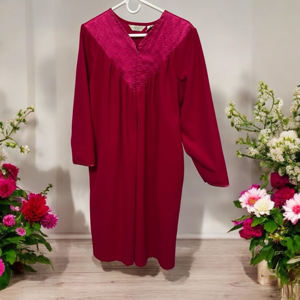 Partners Mervyns Robe House Coat Fuchsia Pink Rose- Pockets- Hidden Front Zipper